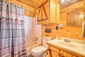 Clayton Cabin Rental Near Sardis Lake! - Innenbereich