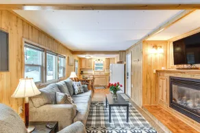 Cozy Island Park Getaway By ATV Trails & Reservoir - Interior