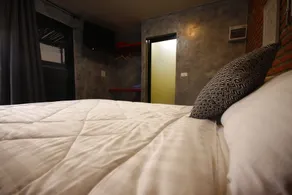 Patoey House - Habitación