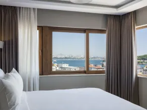 Azzap Hotel Galata - View from room