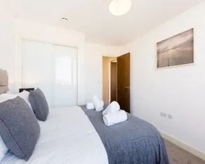 322 Large Modern 2-bedroom kingsize apartment city centre - Chambre