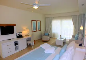 Ocean Blue & Sand Beach Resort - All Inclusive - Room