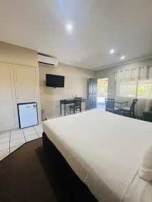Best Western Bungil Creek Motel - Room