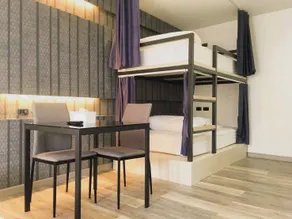 Baan Kun Mhor Hostel บ้านคุณหมอโฮสเทล - Room