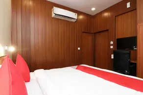 Hotel O Meerut International - Room