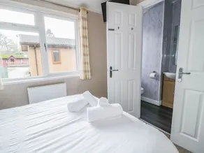22 Thirlmere - Room