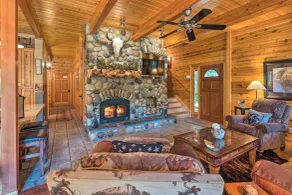 Secluded Leavenworth Cabin on Chiwawa River! - Innenbereich