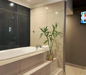 Little Eden Guest Lodge - Bagno