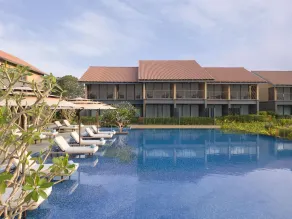Hilton Hyderabad Genome Valley Resort & Spa - Pool