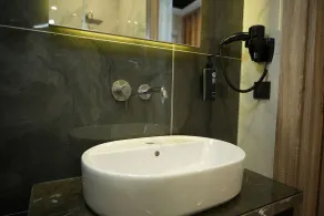 Kent Room Hotel - Bathroom