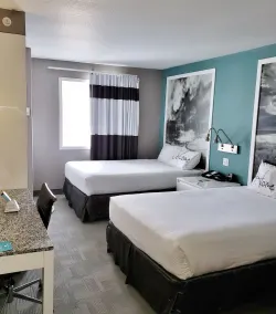Prairie Crest Medicine Hat by IHG - Quarto