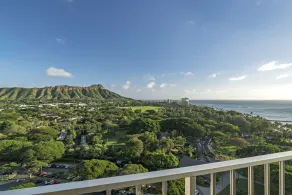 Queen Kapiolani Hotel - View from room