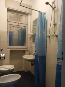Hotel Madonna Del Pino - Badezimmer