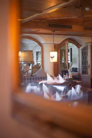 Das Traditionshotel Schwarzer Adler - Restaurante