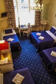 Blades Hotel - Chambre