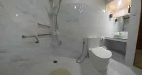 RGE Hotel - Bathroom