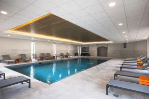 Hotel Base Camp Lodge - Albertville - Piscina