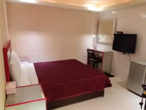 Meets Happy Hotel - Room
