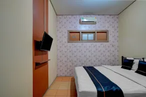 Hotel O near Summarecon Mall Serpong formerly Gemilang Guesthouse - Habitación