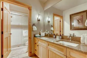 Beautiful 3 Bedroom Mountain Condo In River Run Village With Hot Tub Access And Walking Distance To The Gondola - Badrum