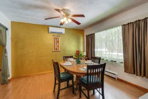 Rural Byron Retreat w/ Scenic Surroundings + Yard! - Interiør
