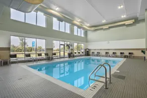 Best Western Plus Airport Inn & Suites - Piscine