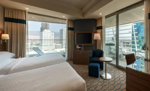 Four Points by Sheraton Izmir - Room