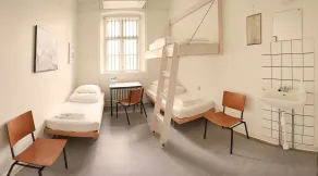 SleepIn FÆNGSLET - Room