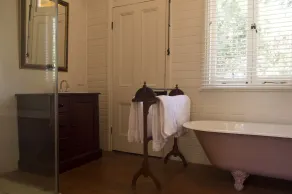 Hillview Heritage Estate - Bathroom
