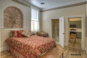 Nobody's Inn - Room