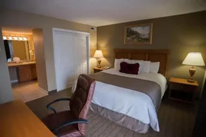 Red Lion Inn & Suites Urbana - Zimmer