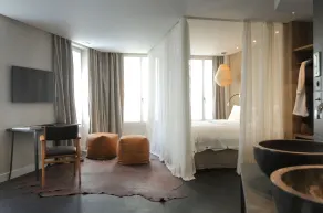 Hidden Hotel - Quarto
