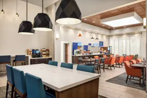 Holiday Inn Express and Suites Indianapolis W- Airport Area by IHG - Ristorante