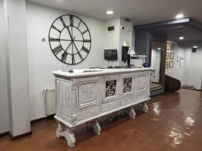 Fullton Central - Reception