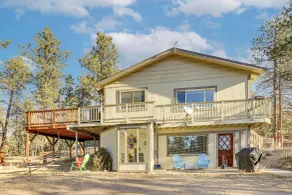 Pet-friendly Pine Home: Near Hiking & Fishing! - Innvendig