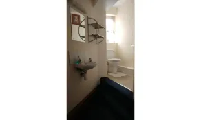 The Three Horseshoes - Bathroom