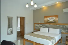 Shalom House - Room