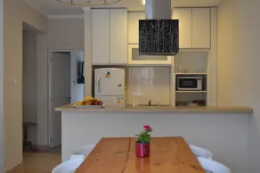 Apart Macedonia - Essbereich im Zimmer