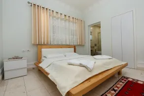 Hotel Familja - Zimmer