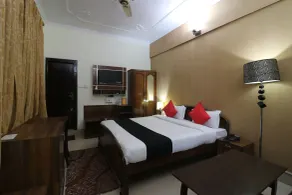 Hotel Mandakini - Chambre