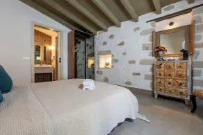 Alaçatı Taş Otel - Habitación