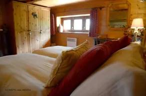 "CHALET dei FIORI" room & apartment - Zimmer
