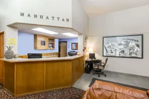 Super 8 by Wyndham Manhattan KS - Hall