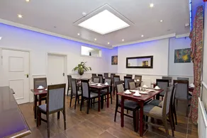 KingswayPark Hotel at Park Avenue - Restaurant