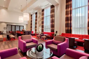 Hampton Inn & Suites Detroit / Airport - Romulus - Reception