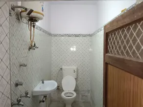 Hotel Padmawati By GRB Stays - Bathroom