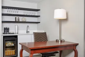 DoubleTree Suites by Hilton Nashville Airport - Chambre