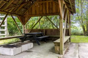 House with large garden, campfire hut - Udendørsområde