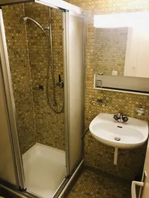 Parkhotel Bellevue Budget - Bathroom