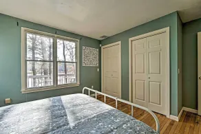 Waterfront Falmouth Home w/ Dock on Jenkins Pond! - Interiör